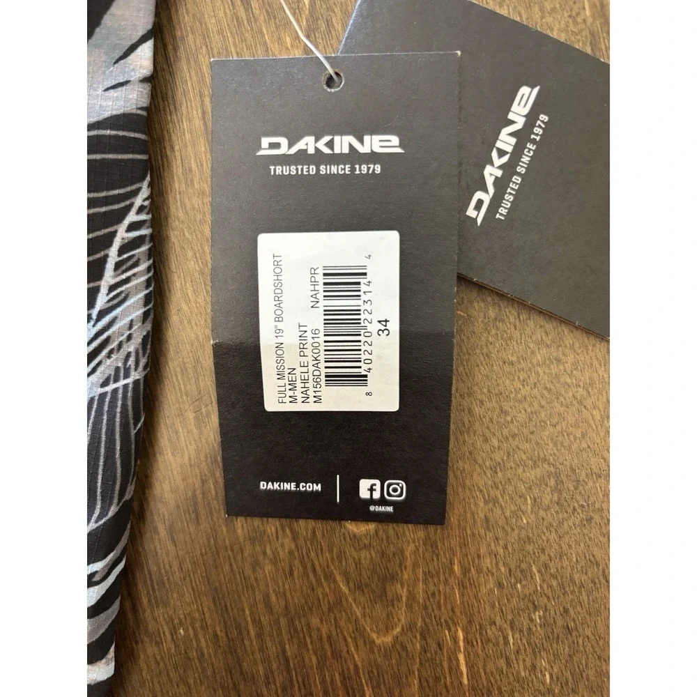 Dakine Men's Black Gray Floral Board Shorts 34 Nahele Print